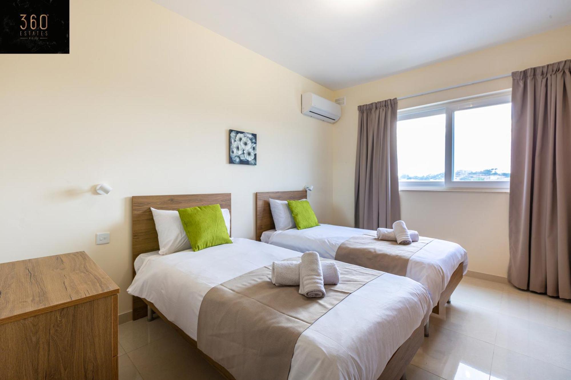 Beautiful 3Br Home With Private Balcony With Wifi & Ac By 360 Estates マルサシュロック エクステリア 写真