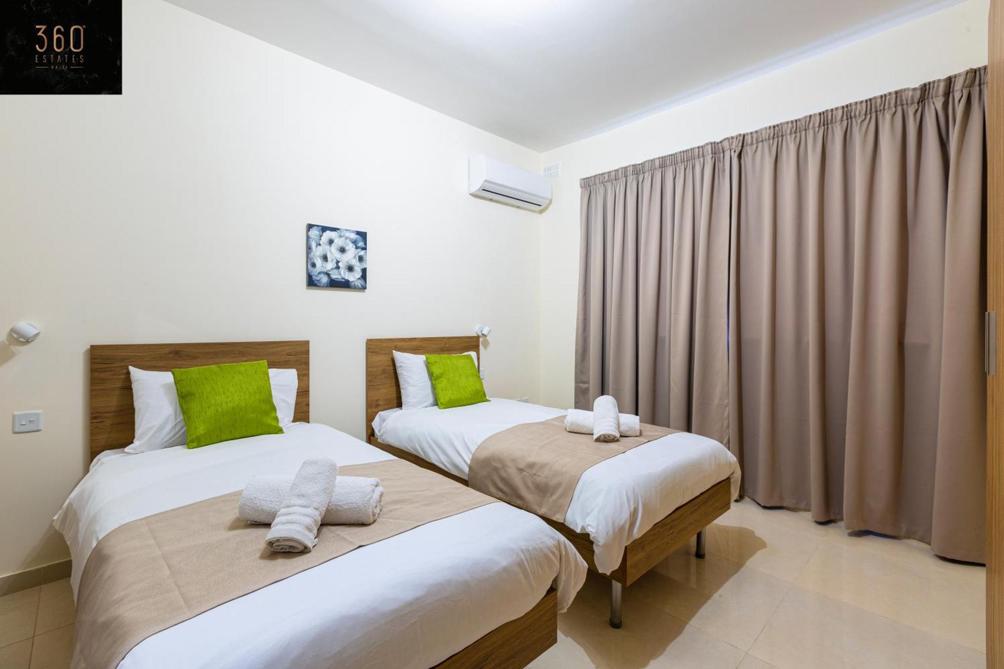 Beautiful 3Br Home With Private Balcony With Wifi & Ac By 360 Estates マルサシュロック エクステリア 写真