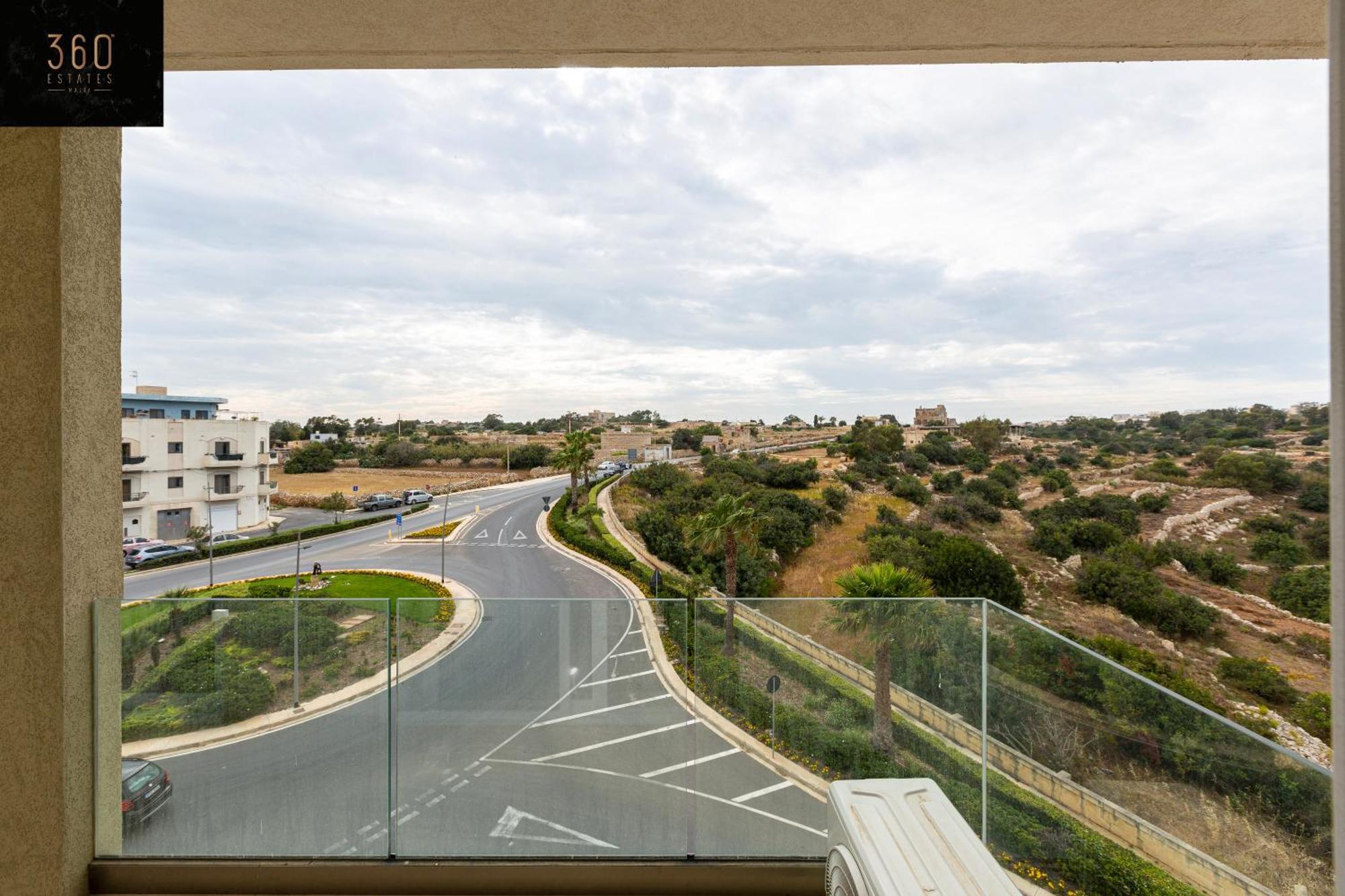 Beautiful 3Br Home With Private Balcony With Wifi & Ac By 360 Estates マルサシュロック エクステリア 写真