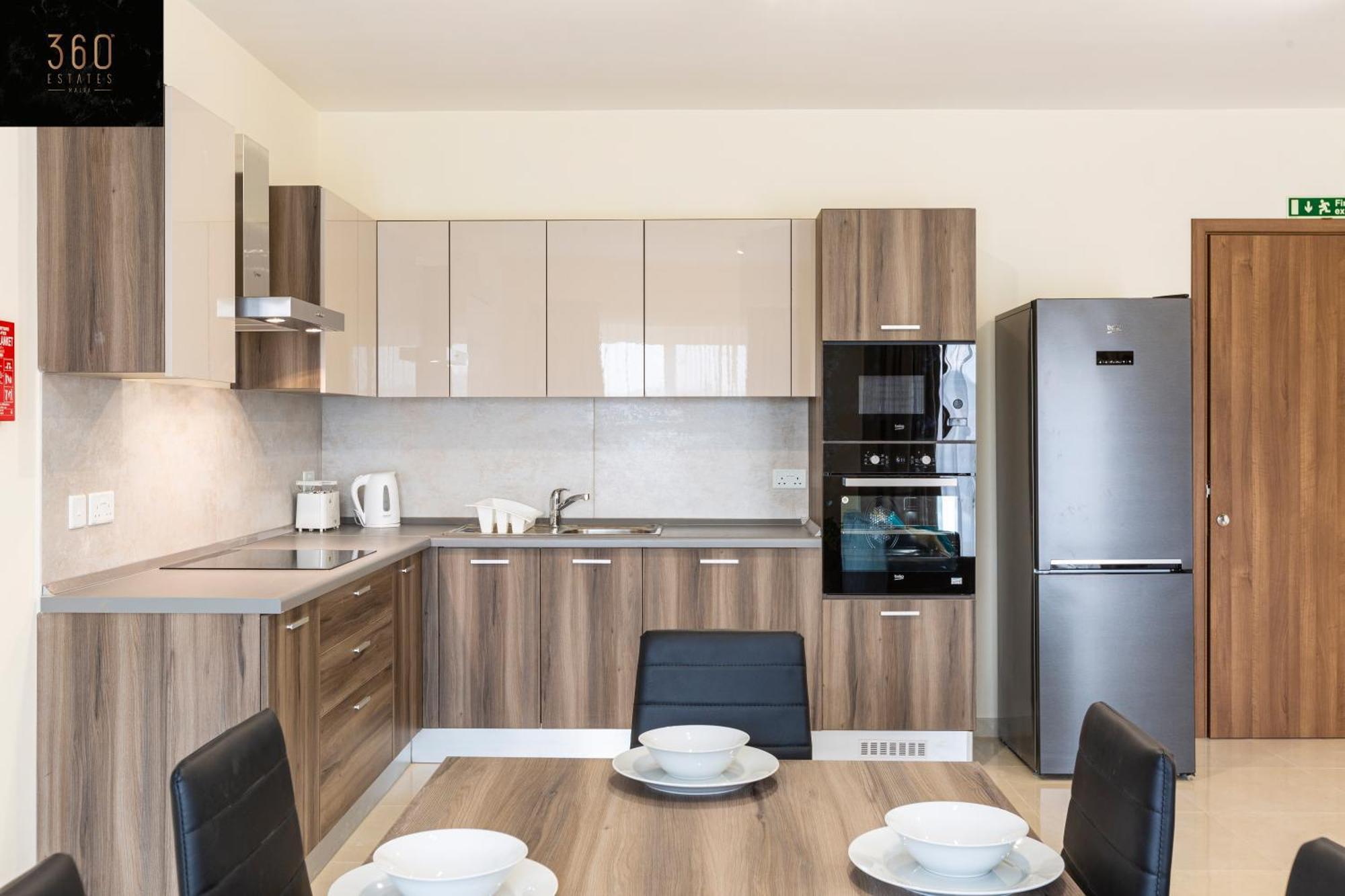 Beautiful 3Br Home With Private Balcony With Wifi & Ac By 360 Estates マルサシュロック エクステリア 写真